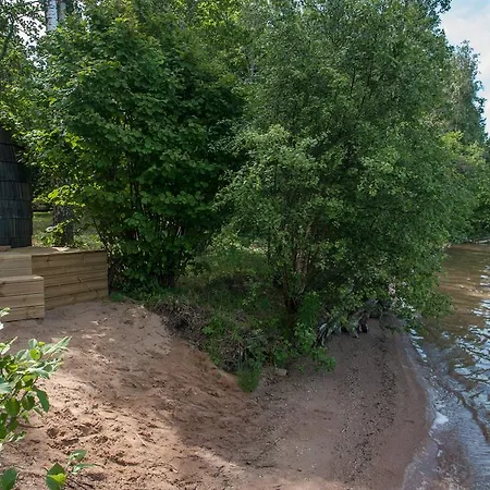 Puhkemaja Karujaerve